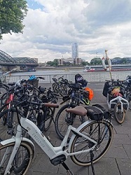 ENGLAND, BERLIN ODER DOCH EINE FAHRRADTOUR DURCH NRW?