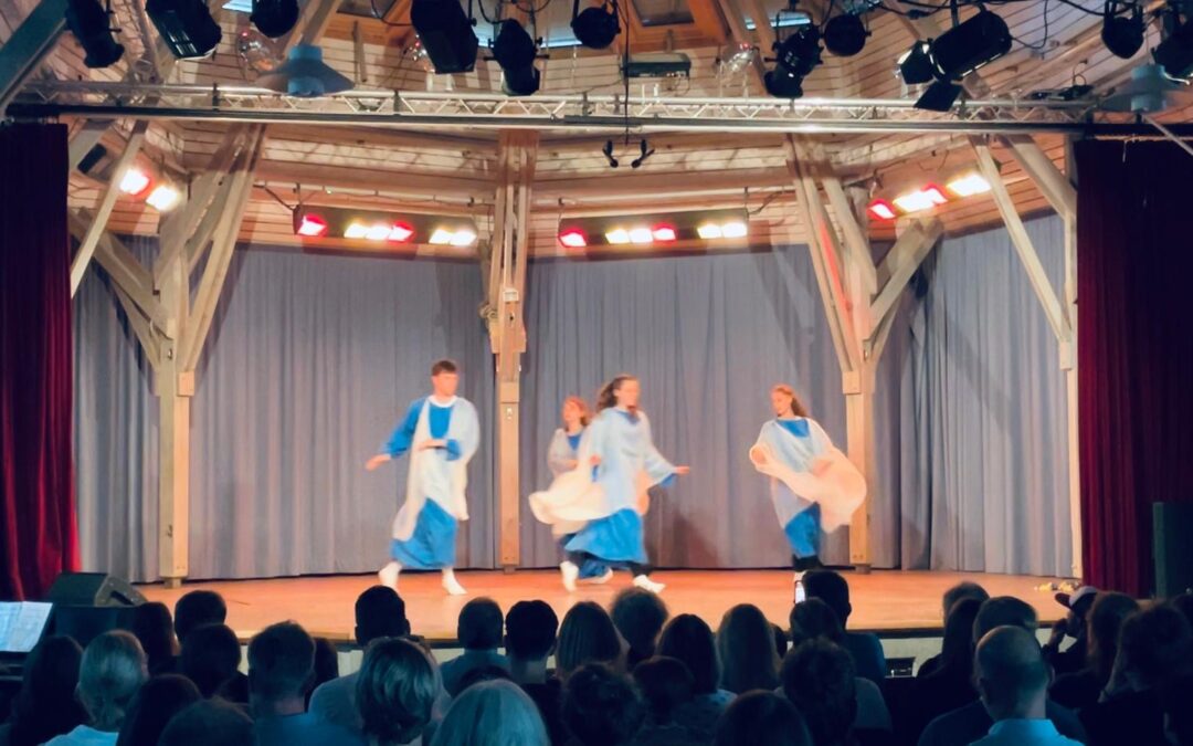 KÜNSTLERISCHER ABSCHLUSS DER KLASSE 12